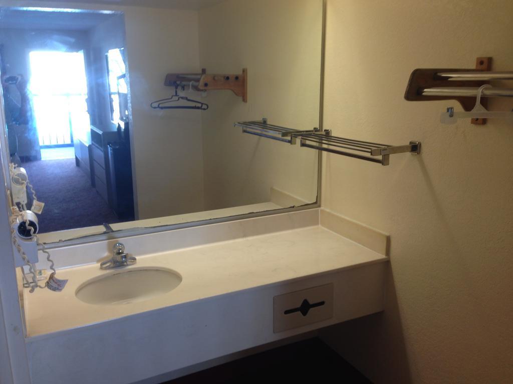 Sky Suites Tybee Island Room photo