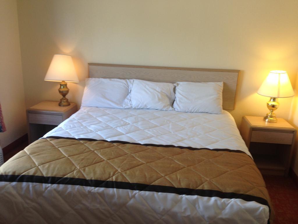 Sky Suites Tybee Island Room photo