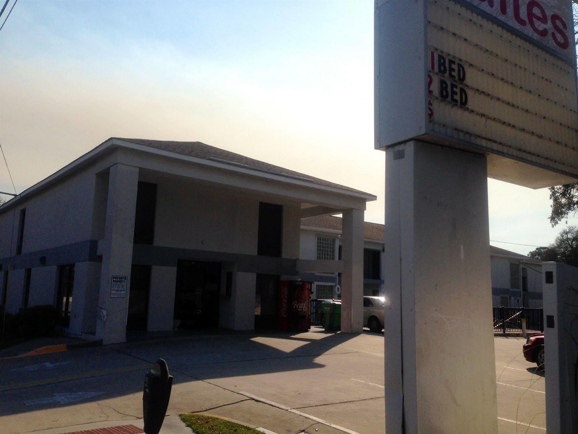 Sky Suites Tybee Island Exterior photo